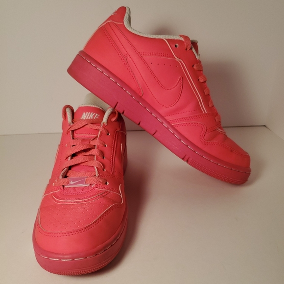 nike air hot pink